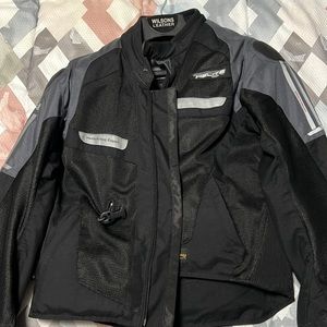 - Helite Airbag Expert motorcycle jacket. Size large